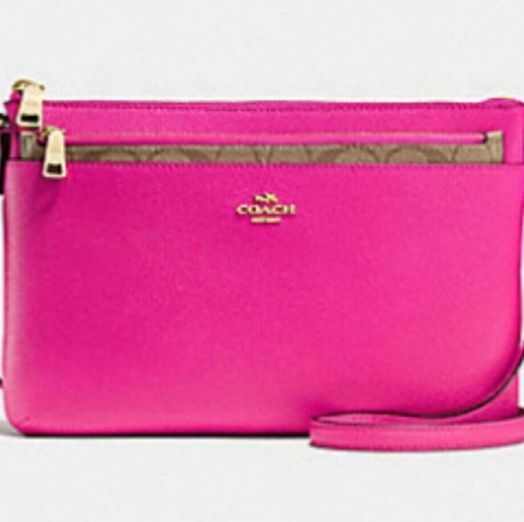 Coach Handbags - (EUC) AUTHENTIC /WEST COACH CROSSBODY